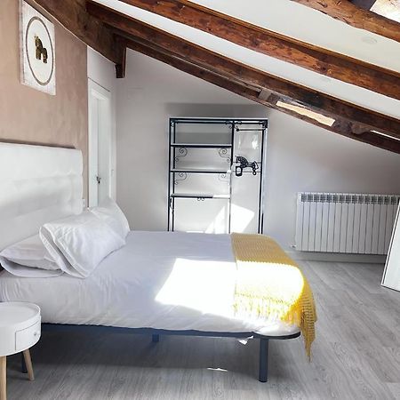 Apartamentos Numancia Garray Bagian luar foto