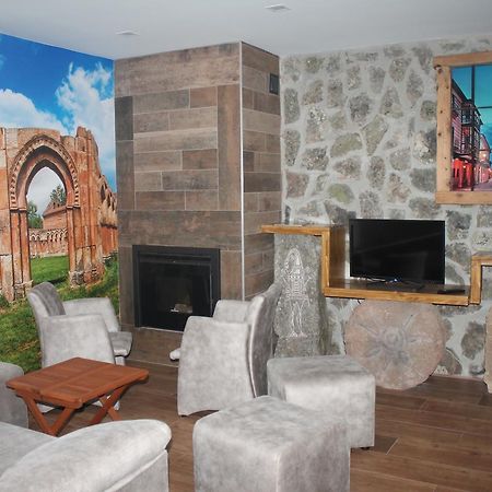 Apartamentos Numancia Garray Bagian luar foto