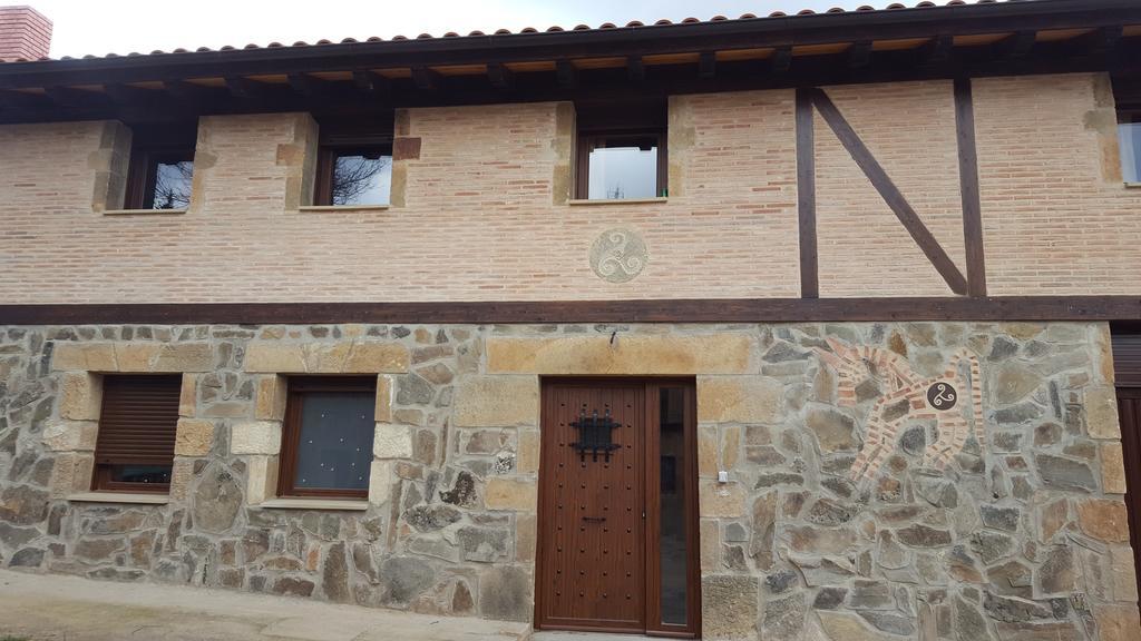 Apartamentos Numancia Garray Bagian luar foto